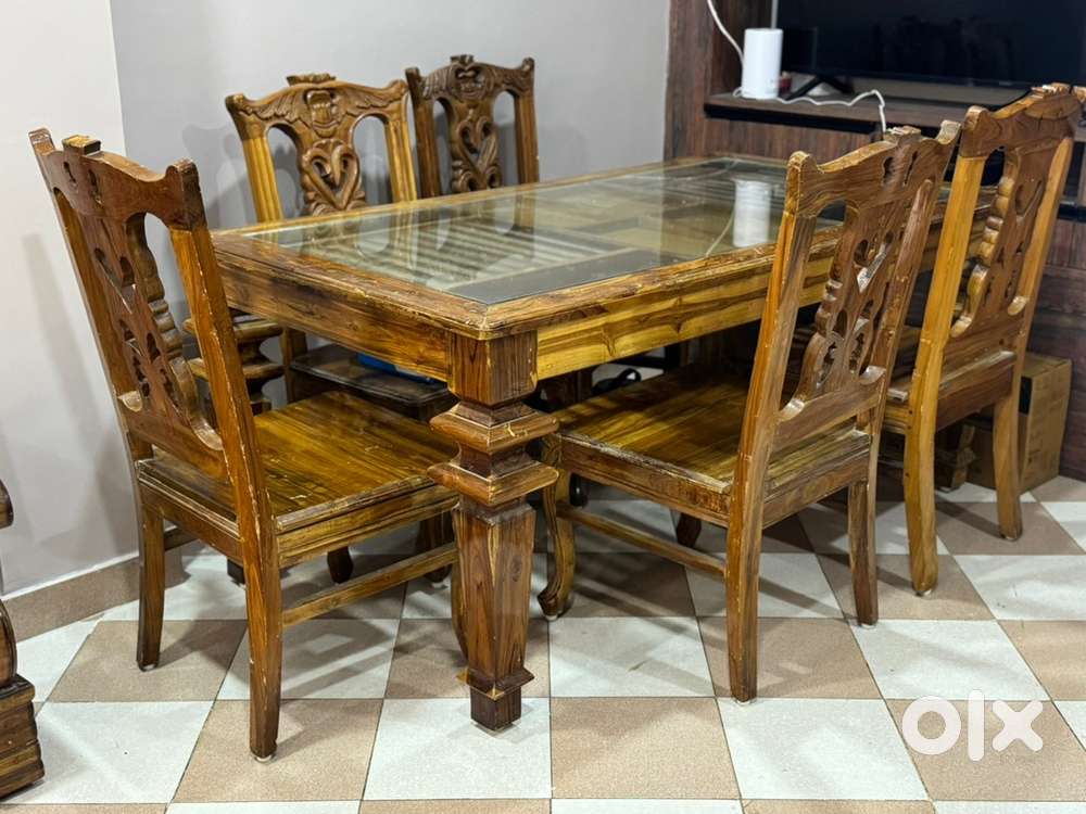 Beautiful and premium teak wood furniture for home