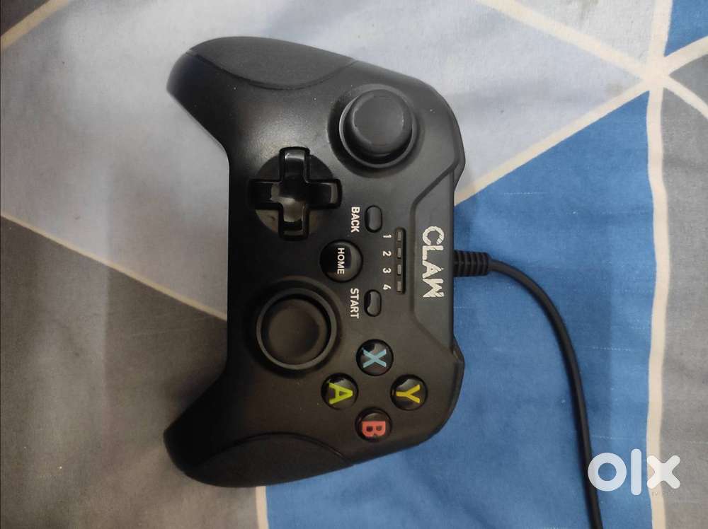 CLAW Wired Controller For Pc