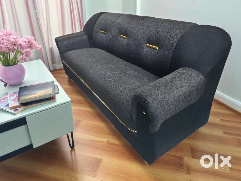 Luxurious 5 Seater SOFA set Available at Wholesale Price