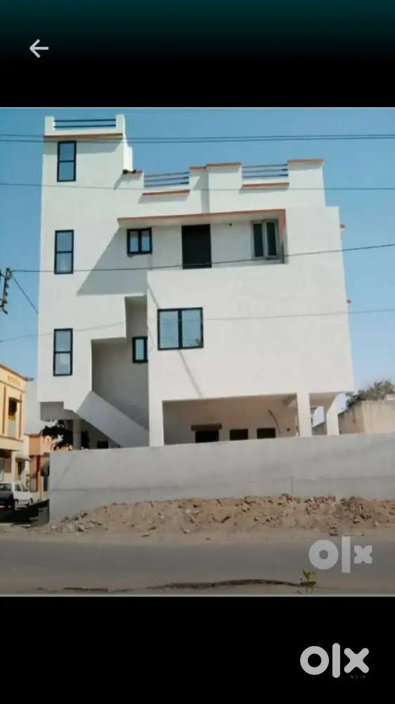 2BHK Fully furnished main road touch corner private borewell cctv gate