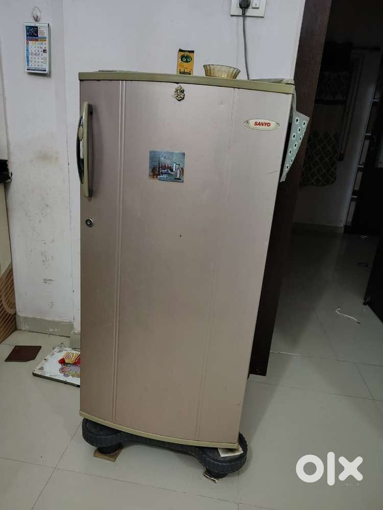 Refrigerator for selling