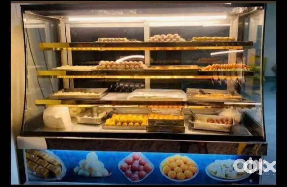 Sweet Display Counter