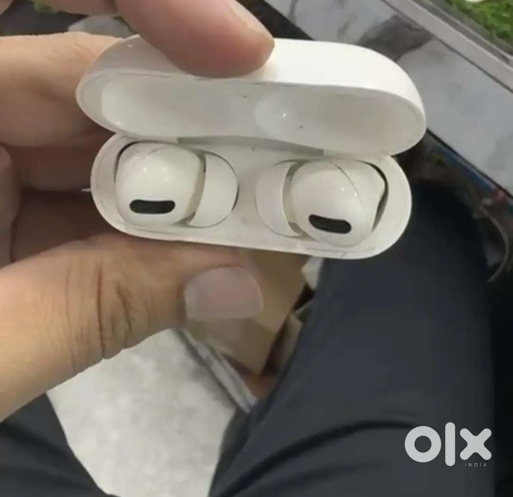 Apple Airpods pro 1 in new condition