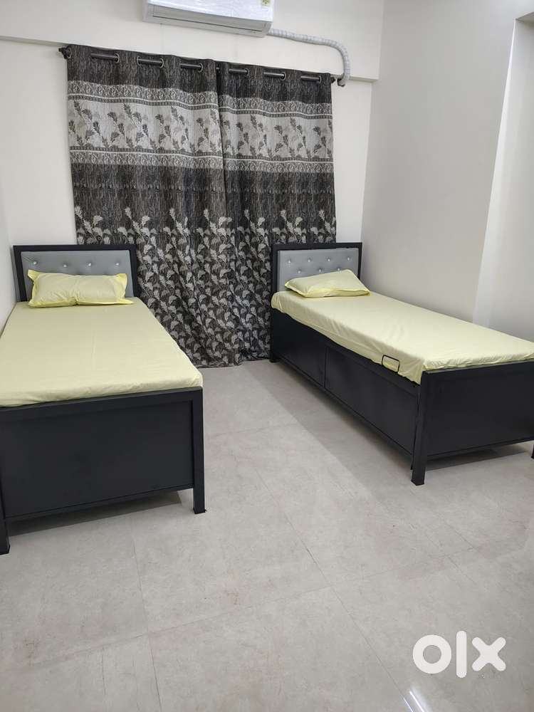 Double sharing male paying guest accommodation without brokerage