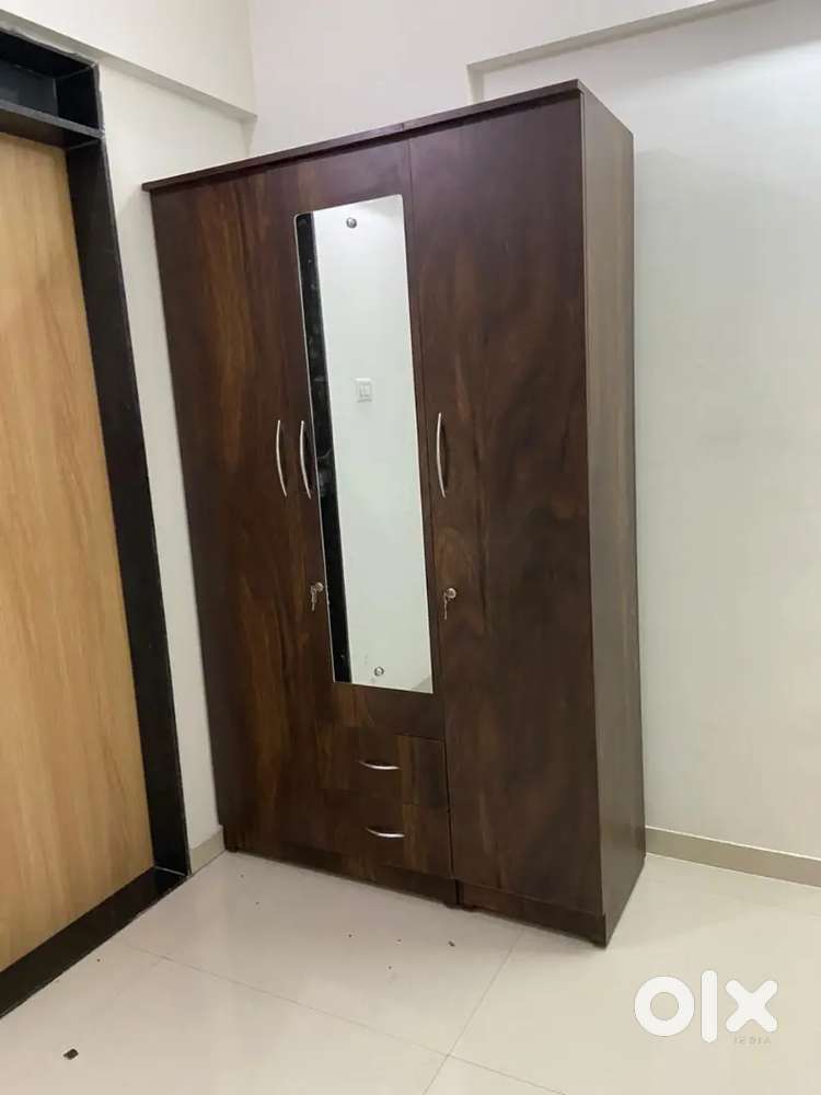 THREE DOOR WARDROBE FROM FACTORY