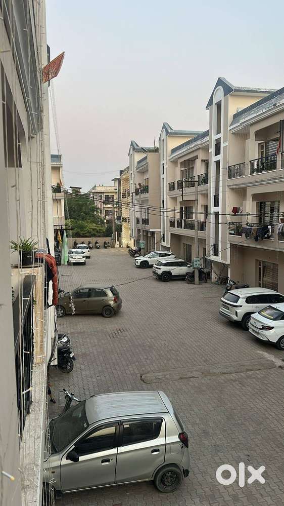 Fully furnished flat available for rent