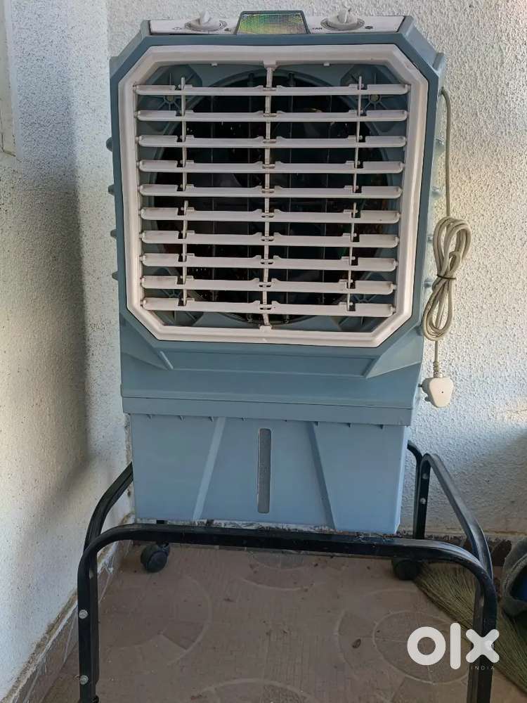 Cooler for Sale – Like New, Unused, With Moveable Stand (Urgent Sale)