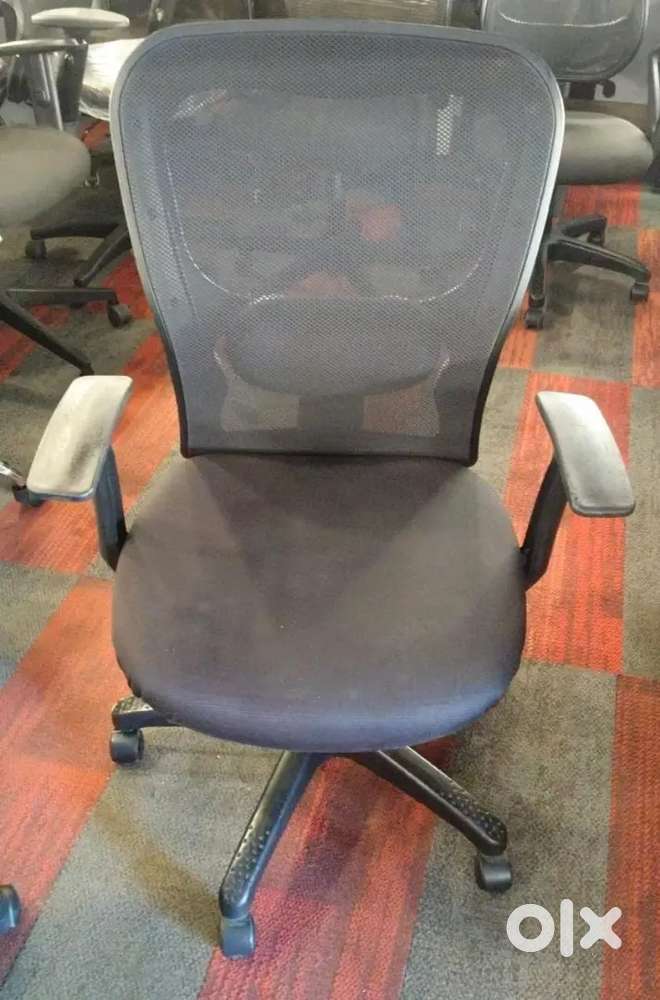 Office used imported chair at just Rs 2700