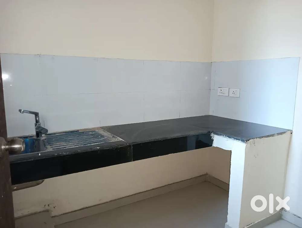 2 BHK brand new flat available in Hindan Airport