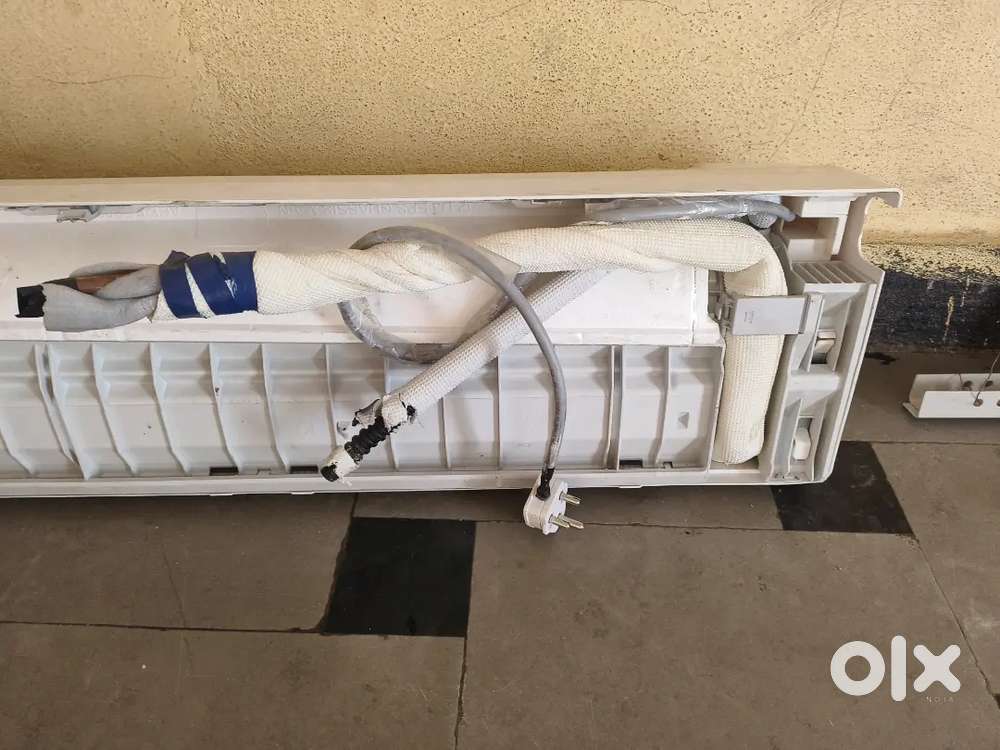 A new & good condition 2 ton ac