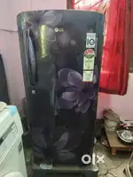 Mint condition fridge for sell