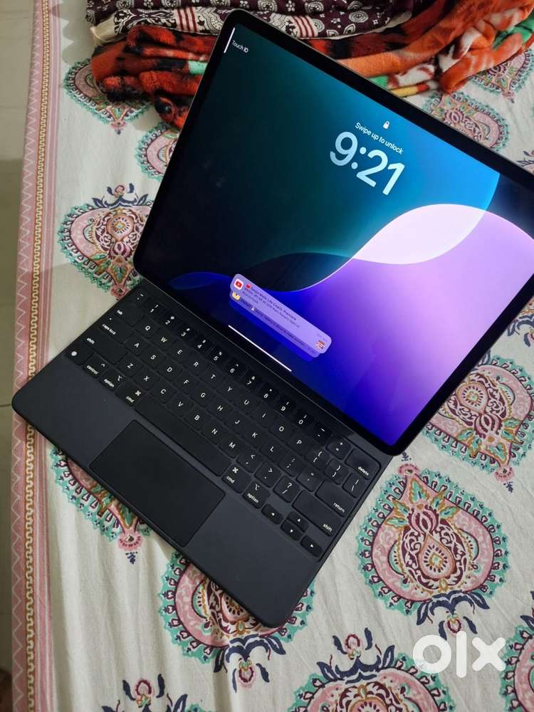 ipad air m2 13”