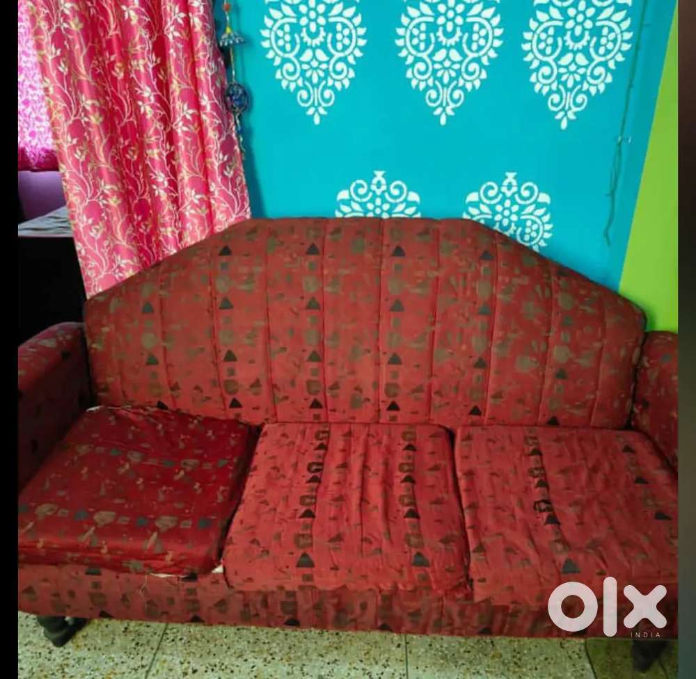 Sofa 3 yrs old