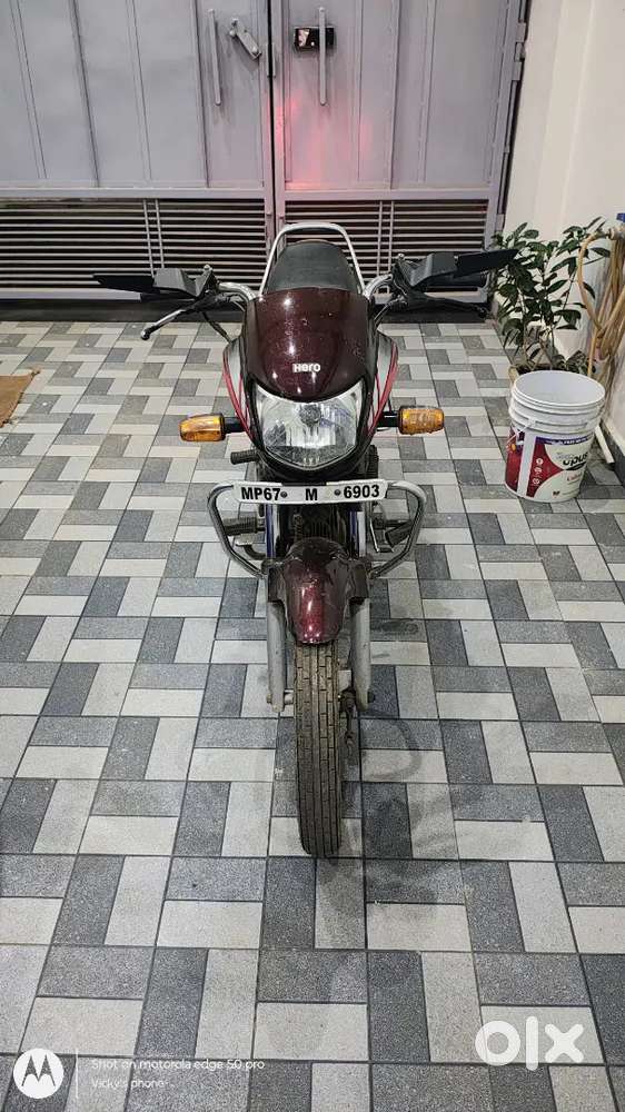 Urgent sell karna hai mujhe scooty lena hai.