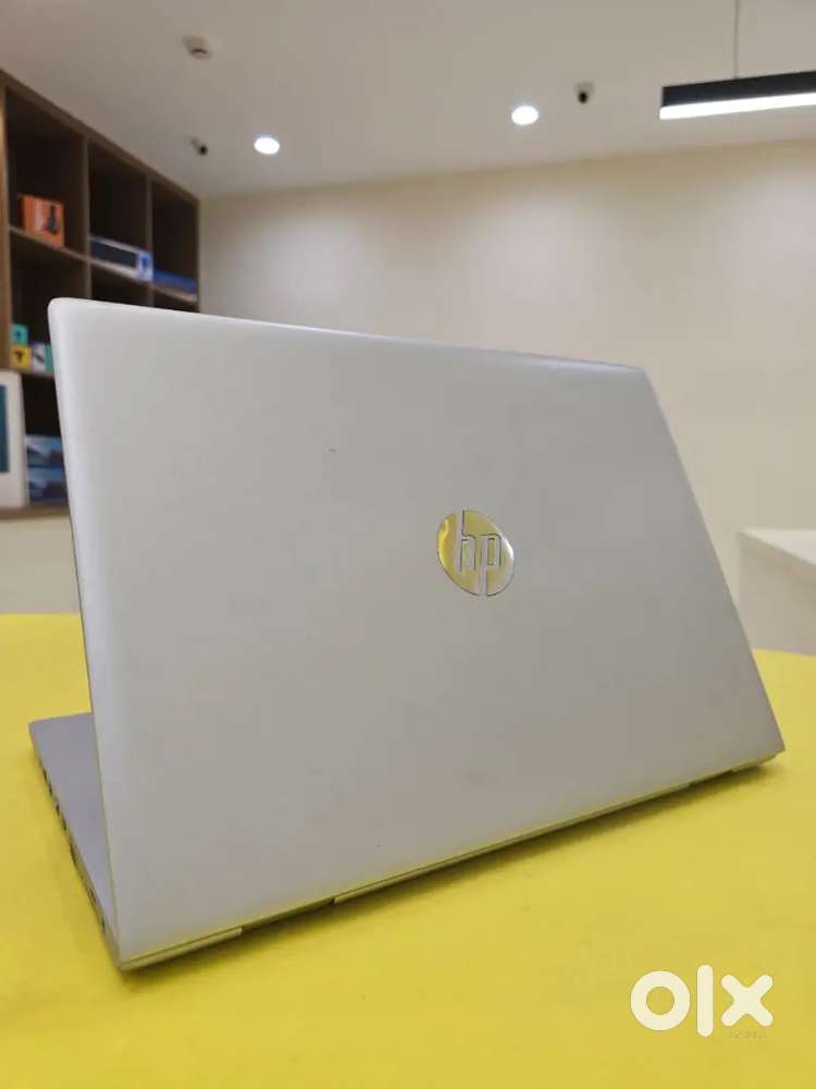 Hp Core i5 - 8th Gen/ 
8GB Ram / 
256GB Nvme
/ 4GB UHD Graphics Intel