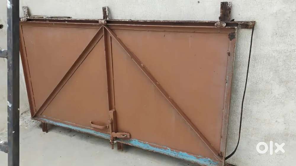 Lohe ka darwaja aur Lohe ki khidki