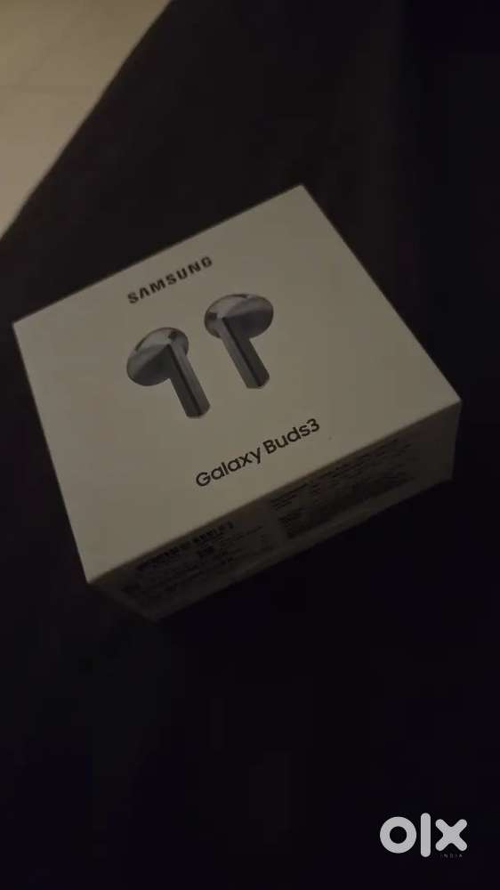 SAMSUNG EAR BUDS