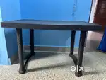 4 seater Dining table