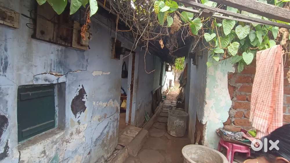 Land for sale in vadakovai RS puram