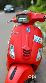 Vespa SXL 150 Red Dragon