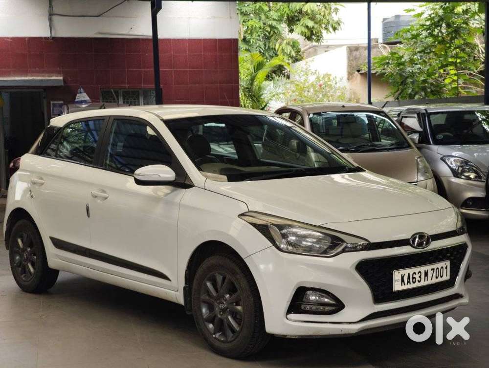 Hyundai Elite i20 Sportz 1.2 OPT, 2020, Petrol