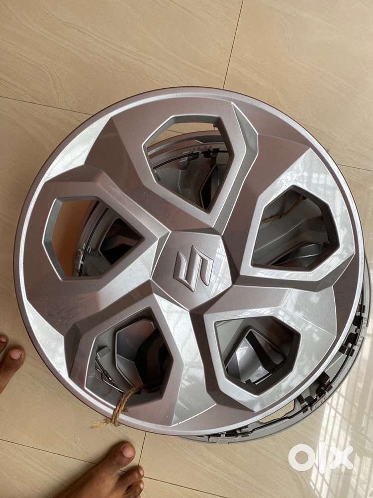 Brezza wheel cap
