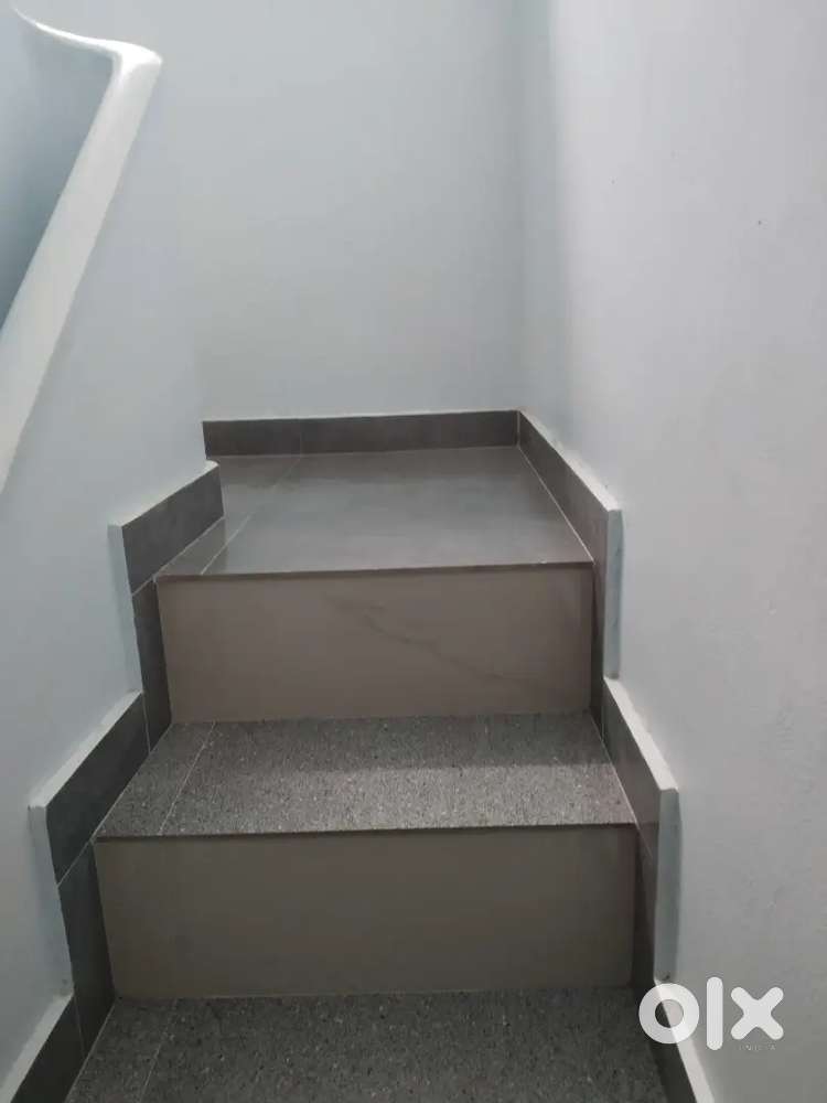 2BHK, Common washroom, 1st floor