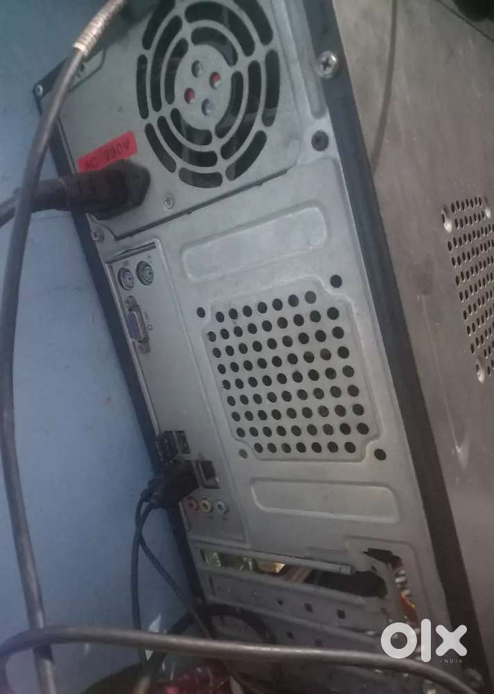 Old CPU, Monitor with keyboard and mouse (Working)Urgently Selling