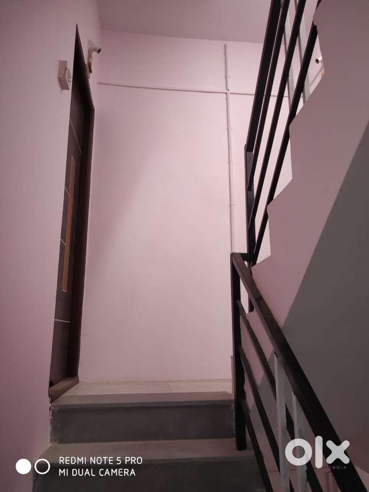 1 male roomate needed