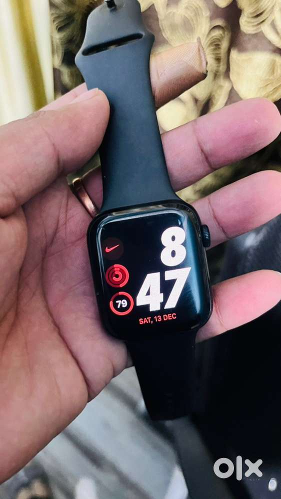 Apple Watch SE 2 Smartwatch