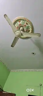 पंखा चालु है अच्छी कंडीशन है