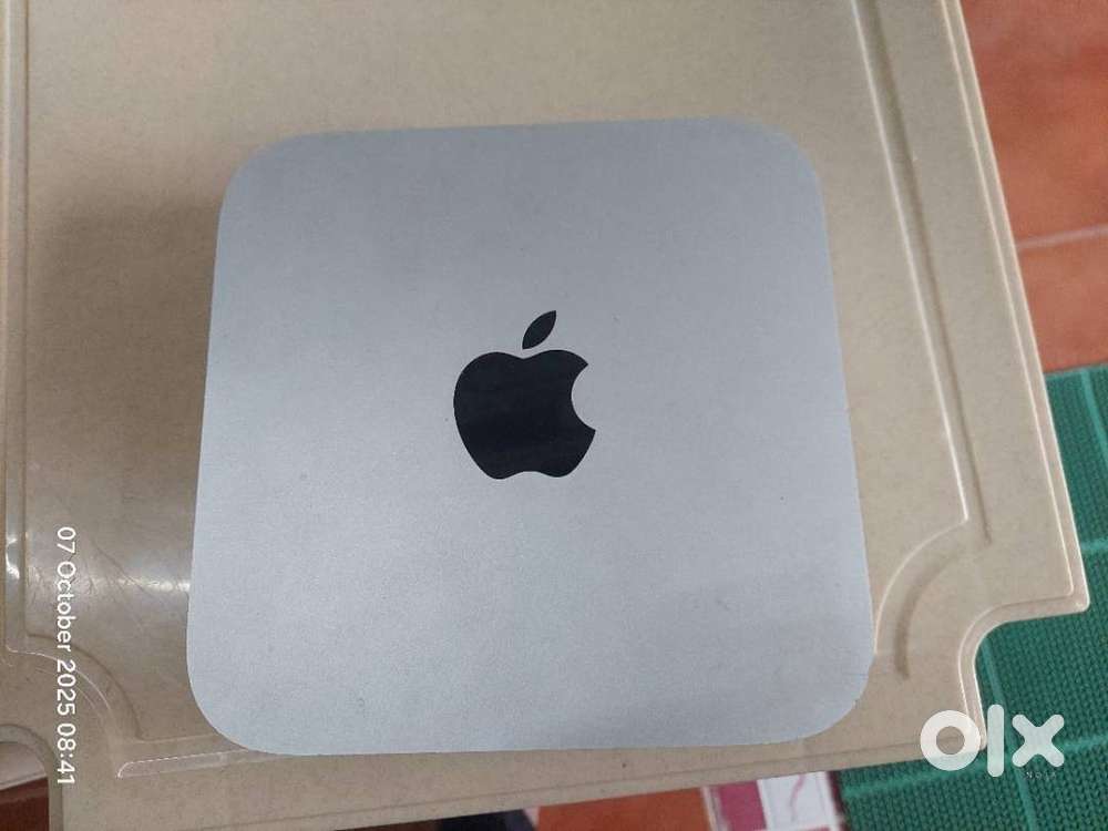 I5 mini mac 500gbWD SSD HD, 8gb Ram,1536 graphics, Good working.