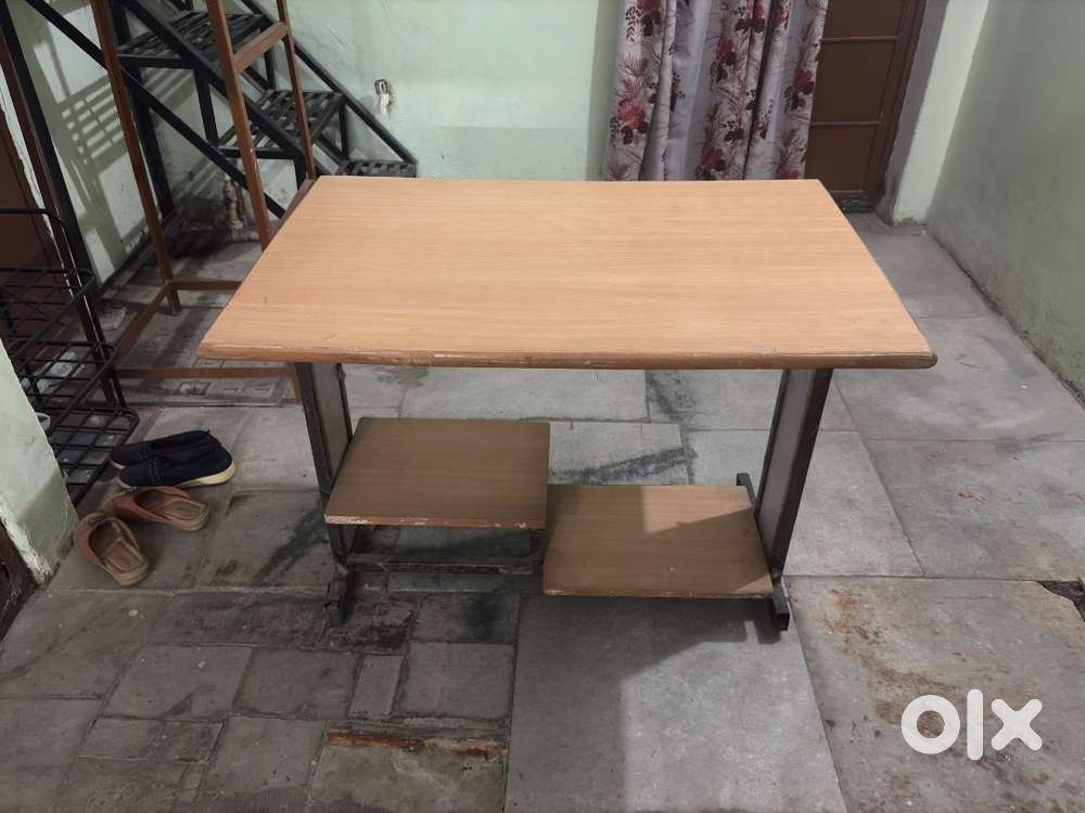 Computer Table