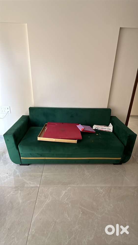 GREEN SOFA