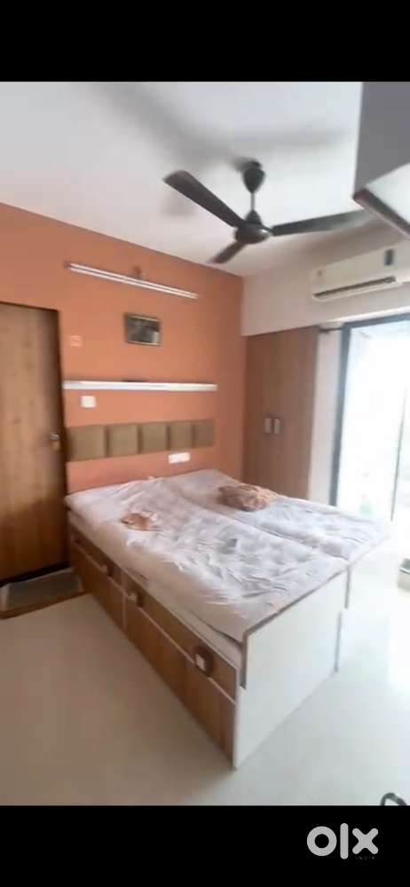 Male flatmates needed 18000