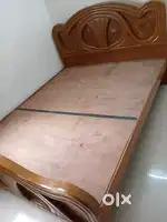 Queen Size Wooden Cot