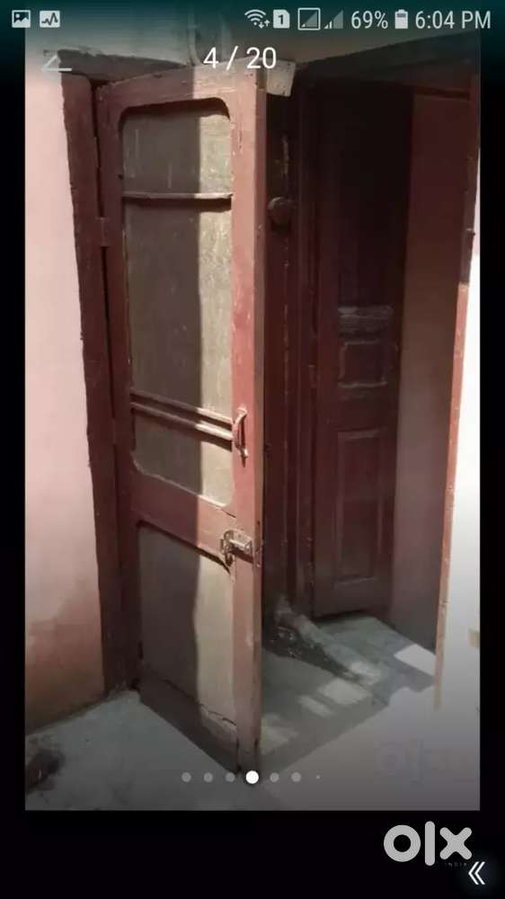 Home ner GoldenTemple Amritsar one floor 6.5 lakh full building 14Lakh