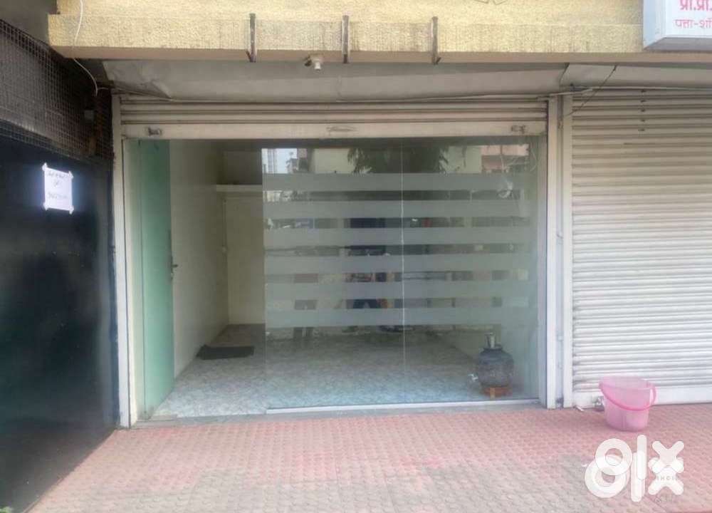 300 sq fr commercial shop / office on rent in Thitewasti Kharadi