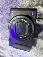 Sony ZV1 with 4 battries with top condition