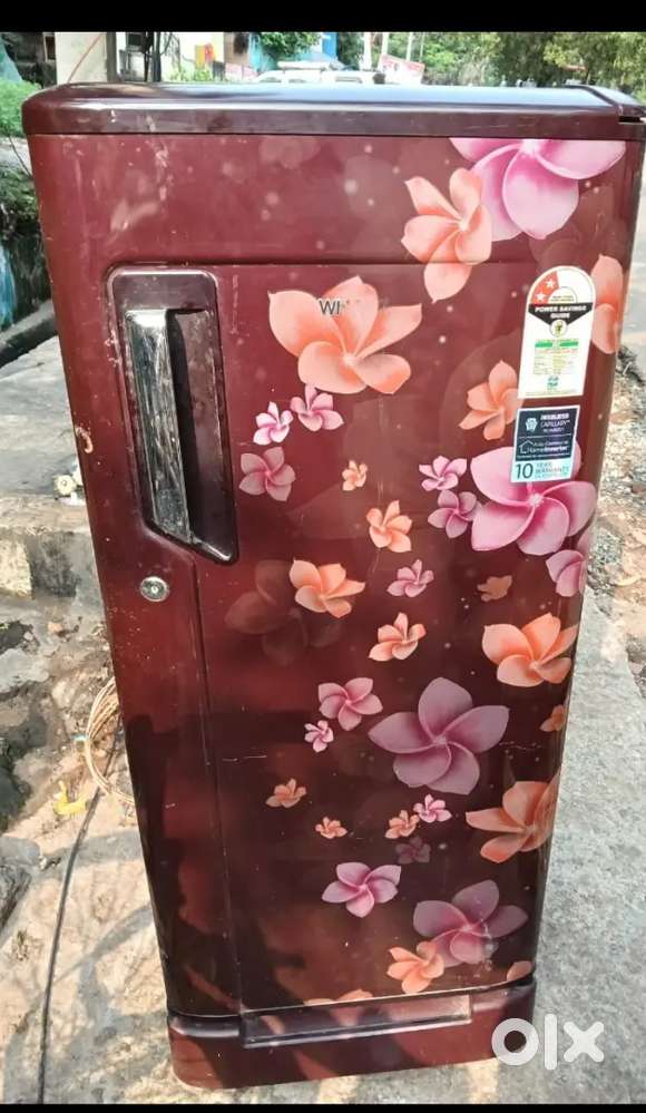 Whirlpool single door fridge