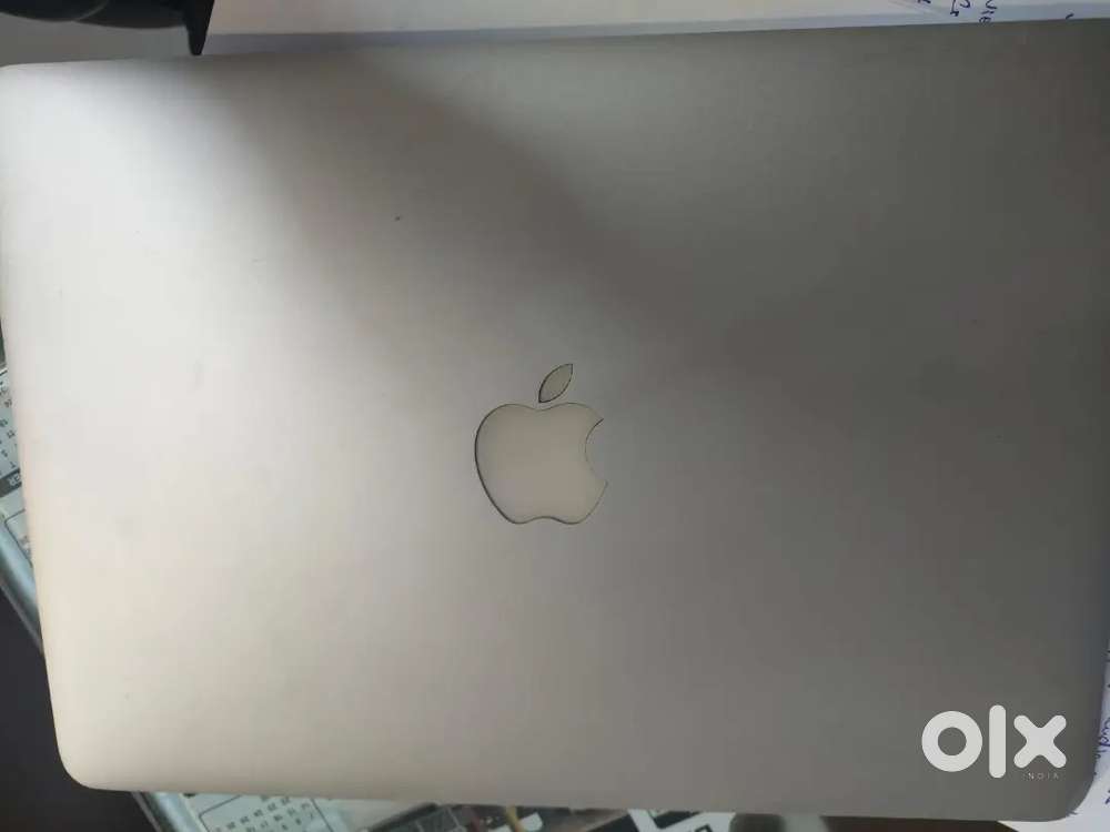 Mcbook on sale (laptop)