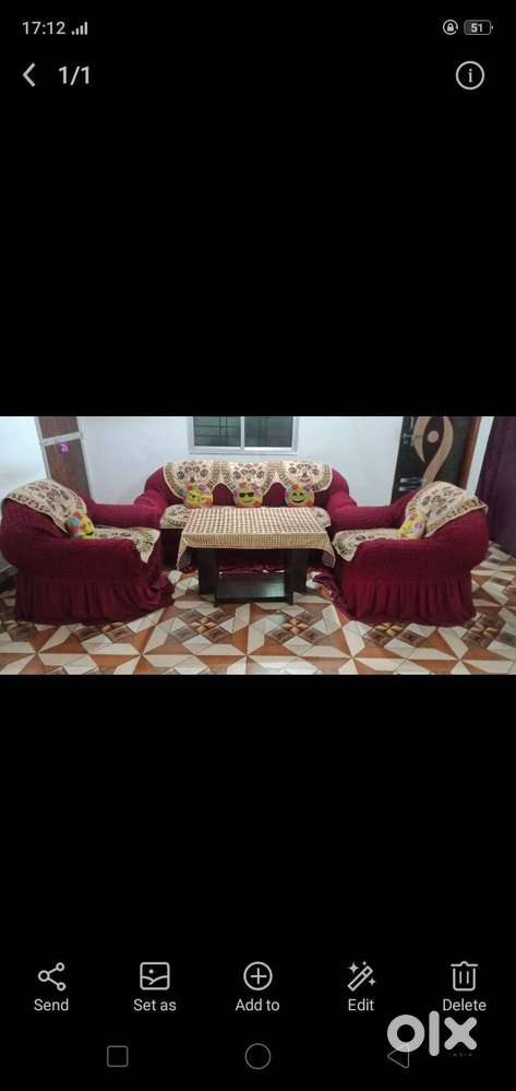 Sofa bechna hai.