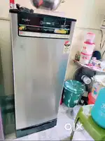 Whirlpool fridge single handed