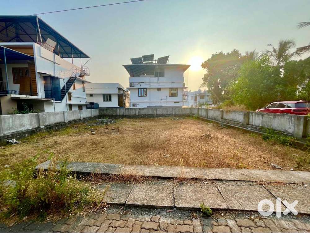 PREMIUM RESIDENTIAL LAND(PLOT) FOR SALE AT KAKKANAD THRIKKAKARA
