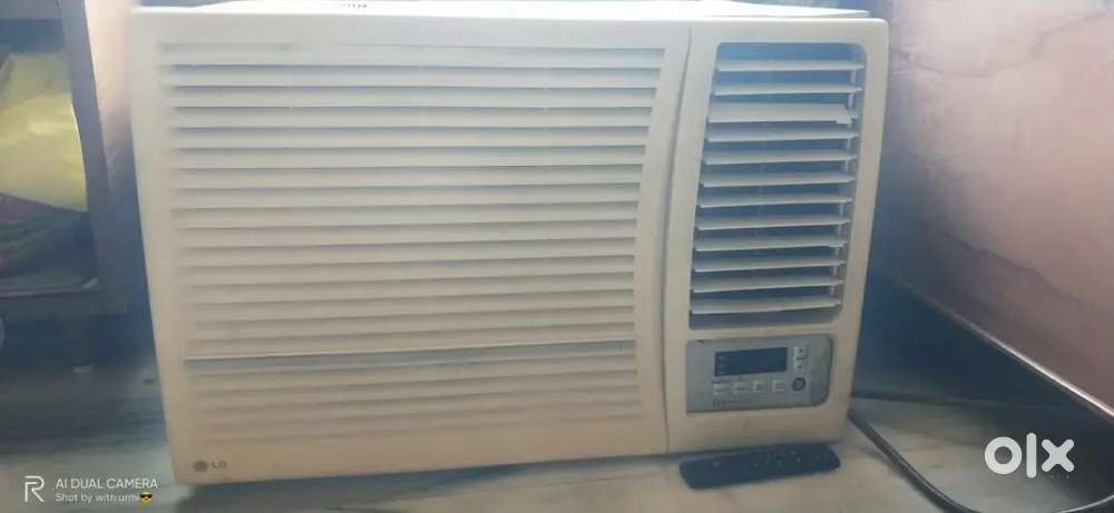 Air conditioner window