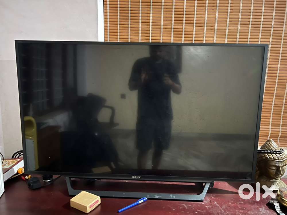Sony 48 inch
