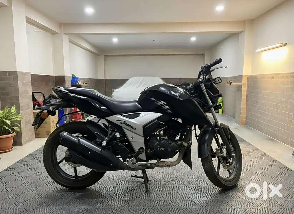 TVS APACHE RTR 160 4V BIKE IS WELL MAINTAINED