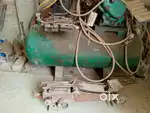 Tyre puncher repair machine