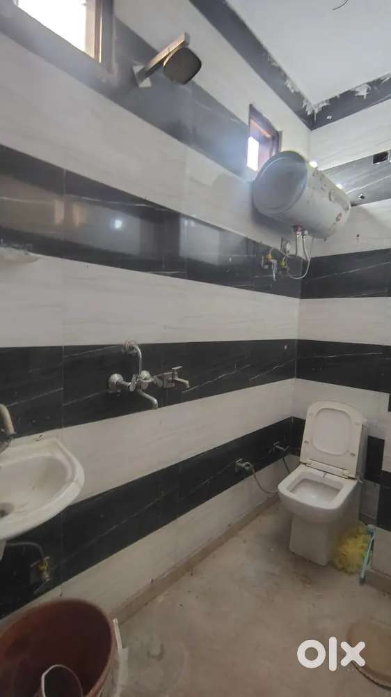 1vhk Rented floor in Arya samaj road