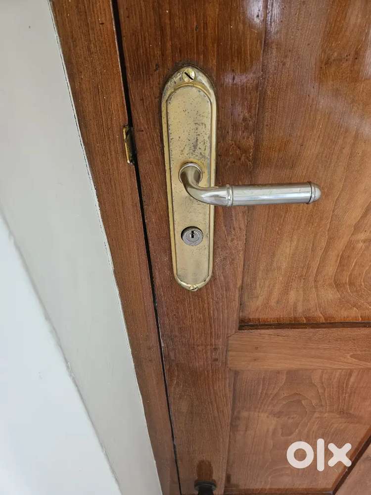 Bath attched fully furnished room(ladies) for rent at Gowreesapattom